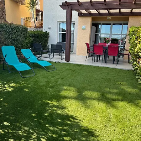 Rez De Jardin Cap Esterel Renove Et Climatise Daire