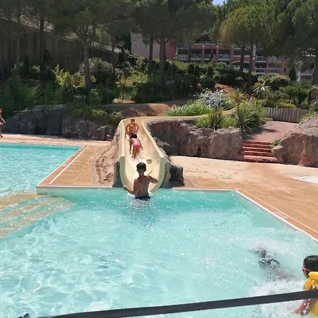 Rez De Jardin Cap Esterel Renove Et Climatise Daire *